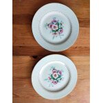 Assiettes plates arabelle de l'amandinoise porcelaine blanche avec motif fleurs Assiettes plates arabelle de l'amandinoise porcelaine blanche avec motif fleurs