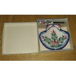 Beurrier coquille et couteau a beurre en faience multicolore - grande maison hb quimper france - numrot ...