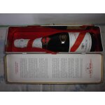 Bouteille de champagne brut - cordon rouge « g. h. mumm & cie » - etui en métal Bouteille de champagne brut - cordon rouge « g. h. mumm & cie » - etui en métal