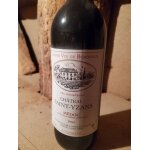 Bouteille château saint yzans 1994 médoc cru bourgeois bordeaux vin conservée en cave de terre battue ... Bouteille château saint yzans 1994 médoc cru bourgeois bordeaux vin conservée en cave de terre battue ...