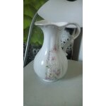 Broc pichet avec dessin de roses en faience