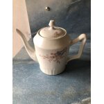 Cafeti�re en fa�ence ancienne avec d�cor - pour d�coration