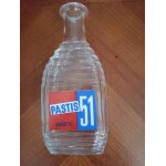 Carafe 2 faces , 1  ; pernod 45 ; 2  ; pastis 51 ;