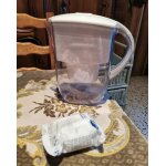 Carafe brita et une cartouche neuve