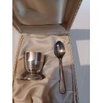 Coffret coquetier et cuillere en argent