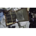 Vends coffret couteaux en argents 24 couteaux poids 2. 8 kg