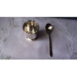 Coquetier et sa petite cuill�re en m�tal argent� vintage ann�e 1984