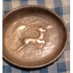 Coupelle - un bouquetin - en m�tal