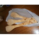 Couverts a servir en bois motifs gravs