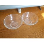 Deux bols en verre duralex