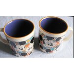 Deux tasses mugs epaisses mickey de disney - hauteur ext�rieure 9cm - diam�tre 8cm - avec une anse - ...