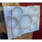 Ensemble 6 tasses et sous tasse arcopal opaline blanche bord dor neuf sous emballage blister.