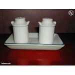 Ensemble sel et poivre en fa�ence / j15