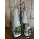 Ensemble sel poivre huile et vinaigre neuf en céramique blanche et deco verte Ensemble sel poivre huile et vinaigre neuf en céramique blanche et deco verte