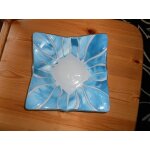 Jolie coupelle bleu et blanche en verre Jolie coupelle bleu et blanche en verre