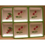 Lot de 2 assiettes a 4 compartiments - 22 x 22 cm - résine Lot de 2 assiettes a 4 compartiments - 22 x 22 cm - résine