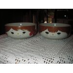 Lot de 2 bols en grs emaill peints l'un visage de petit garon , l'autre visage de petite fille , de ...