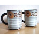 Lot de 2 mugs en gr�s