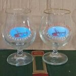 Lot de 2 verres a queue de charrue