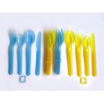 Lot de 4 sets kits de couverts en plastique a pique - nique ou pour bébé enfant : cuillères, couteaux, ... Lot de 4 sets kits de couverts en plastique a pique - nique ou pour bébé enfant : cuillères, couteaux, ...