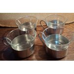 Lot de 4 tasses a th� - verre et m�tal