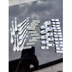 Lot de 42 pices en cramique, set de table repose couvert rond de serviette, blanc avec une fleur bleue ...