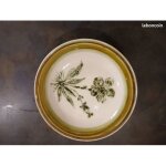 Lot 6 assiettes fabriqu� par la manufacture gien france.