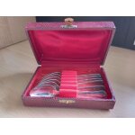 Lot de 6 cuilleres a cafe avec leur ecrin