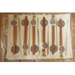 Lot 6 paires de baguettes chinoises 6 serviettes 6 set de table 37 / 25, 5 cm assorties neuves jamais ... Lot 6 paires de baguettes chinoises 6 serviettes 6 set de table 37 / 25, 5 cm assorties neuves jamais ...