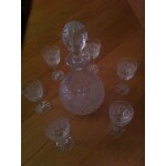 Lot de 6 verres a liqueur et carafe en cristal de boheme