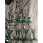 Lot de 9 verres a vin vintage pied  ; tulipe ; vert emeraude