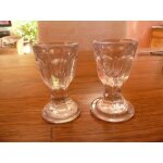 Lot de deux verres a liqueur pour estaminet 19 em� si�cle.