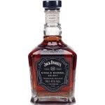 Lot de jack daniels single barrel 45% vol. - 70 cl et laphroaig 10 ans 40% vol. - 70 cl
