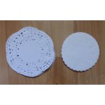 Lot de napperons blancs en papier - 2 modèles Lot de napperons blancs en papier - 2 modèles