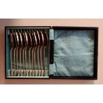 Ménagère de 12 cuillères a dessert anciennes en métal argenté, 'made in england Ménagère de 12 cuillères a dessert anciennes en métal argenté, 'made in england