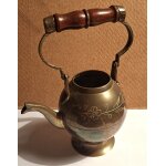 Mini th�i�re vintage en laiton avec anse en bois