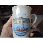 Superbe mug  le guivinec  jolie image colore du port sur fond faenc. objet de collection.
