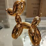 * - ornement en c�ramique chien couleur vive en forme de chien statue art