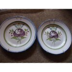 Paire d�assiettes d�coratives