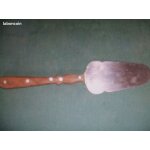 Pelle a g�teaux ancienne