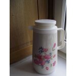 Pichet verseur vintage isotherme. hauteur 25cm diamtre 13cm. contenance 1 litre