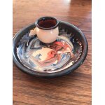 Plat pour lapritif en cramique multicolore avec pot pour dchets( noyaux)