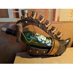 Porte bouteille sabot en bois avec petits verres dors