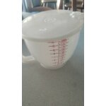 Pot verseur mesureur tupperware blanc