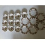 Service de 10 tasses et 7 soucoupes trs anciennes & dores a l'or fin