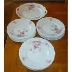 Service 12 pi�ces en porcelaine allemande - 11 assiettes a dessert diam�tre 19cm env , un plat a anses ...