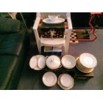 Service en porcelaine de sologne dor� a l'or fin