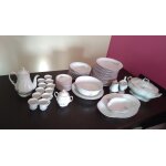 Service a vaisselle en porcelaine