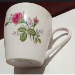 Tasse a expresso - en porcelaine - blanche - d�cor roses - tampon chinois