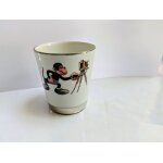 Tasse ou gobelet en porcelaine a d�cor singe photographe